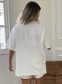 DAZY Camiseta de manga corta con cuello redondo y eslogan impreso para el verano, camiseta gráfica oversize