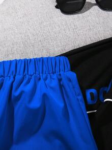 SHEIN Tween Boy 休闲韩版圆领抽绳字母印花拼色 T 恤，纯色 3D 口袋编织短裤两件套 - 寶藍色 - 查看 3
