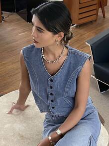 DAZY Solid Color Sleeveless V-Neck Fitted Women Denim Jacket