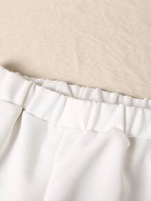 男孩休閒字母印花短袖圓領套頭衫和純色短褲針織兩件套裝 - 彩色 - 查看 6