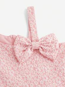 SHEIN Tween Girl Oblique Shoulder Bubble Sleeves Jacquard Dress With Bow Decoration