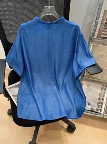 SHEIN Camisa tejida de manga corta con cuello y botones para niños preadolescentes tallas grandes, efecto de mezclilla informal - Azul - Ver 2
