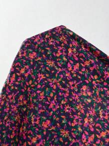 SHEIN Frenchy Plus Size Summer Ditsy Floral Vacation Match Spaghetti Strap Cami Top