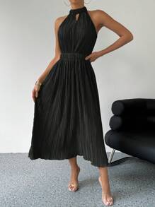 SHEIN Privé Ladies Hollow Out Front Cutout Dress