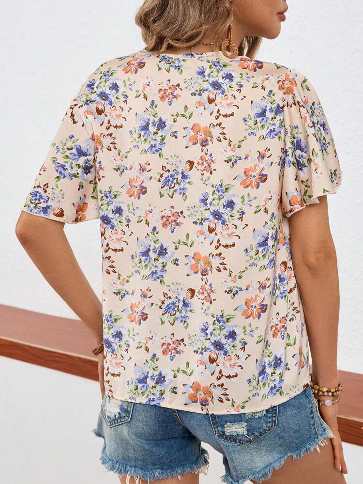 Ladies Summer V-Neck Romantic Floral Vacation Shirt With Ruffled Sleeves