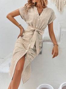 SHEIN Clasi 假日休闲撞色条纹缺口领蝙蝠袖褶皱衬衫裙前扣长款女装 - 彩色 - 查看 3