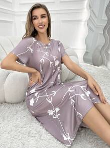 女士白色短袖中长款睡裙睡衣裙，带小花朵图案，Moo Moo 睡裙