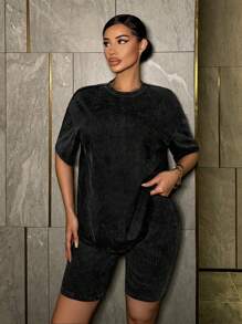 SHEIN SXY Women Summer Solid Color Round Neck Drop Shoulder Short Sleeve T-Shirt And Shorts Casual Loose Two-Piece Set