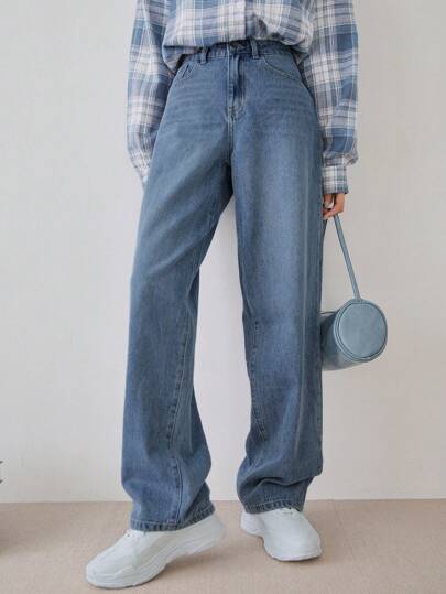 Jeans mit weitem Bein und hohem Bund in gebleichter Waschung