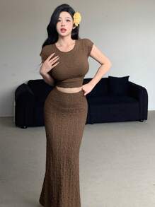 DAZY Conjunto de top corto y falda de verano elegante con textura de moda para mujer, conjunto de dos piezas para mujer