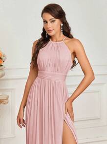 SHEIN Belle Vestido de brillante y elegante tela elástica con un diseño de cuello halter, pliegues y abertura alta, con una tira en la espalda y corte en forma de gota de agua, perfecto para dama de honor (Adulto)