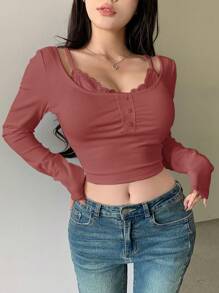 DAZY Atasan Crop Top Lengan Panjang Wanita dengan Motif Renda dan Patchwork - Watermelon Pink - View 2