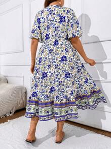 SHEIN Holidaya 夏季大碼度假風格花卉印花交叉領口飄帶袖連衣裙 - 彩色 - 查看 2