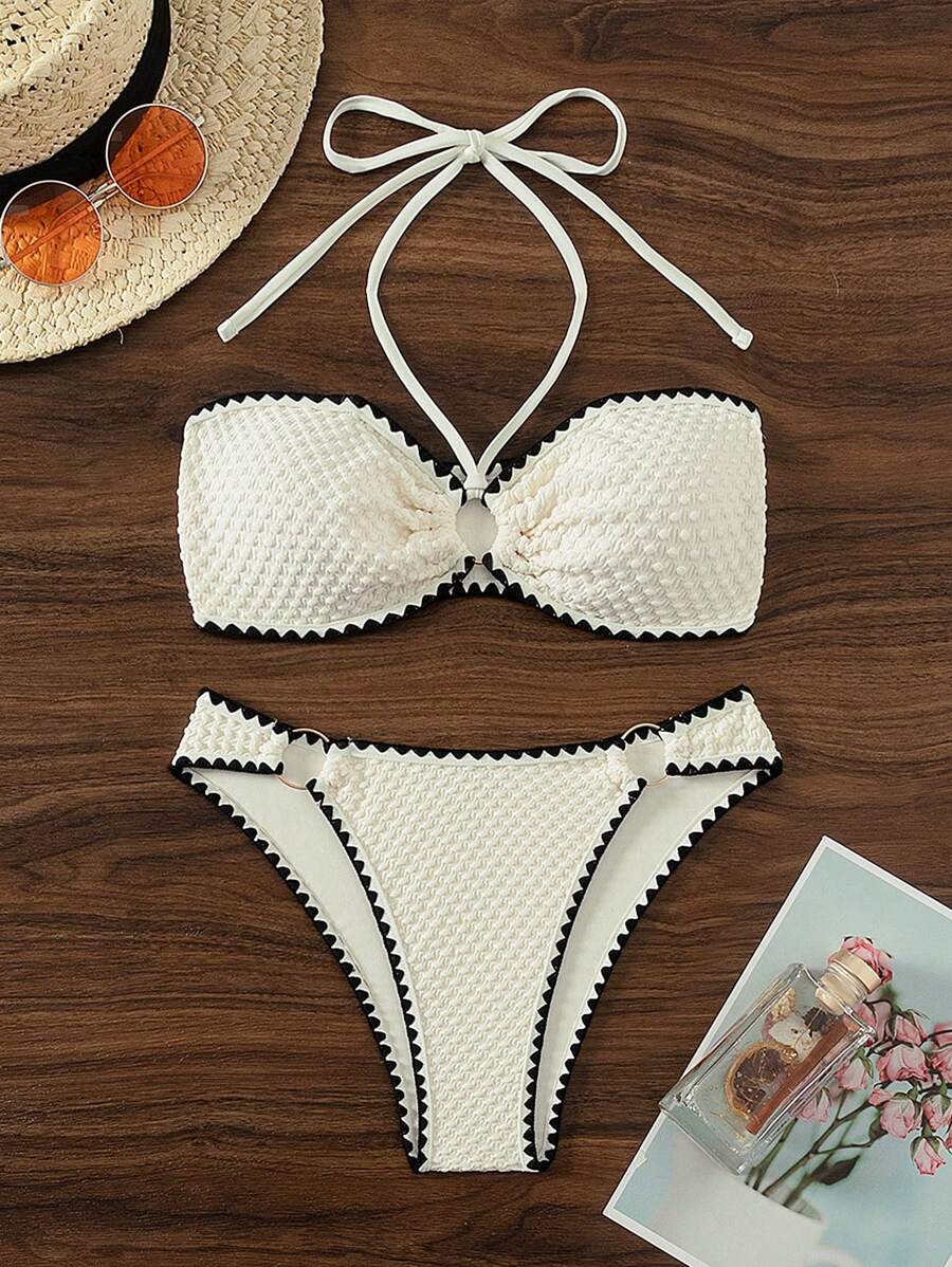 SHEIN Swim Conjunto de bikini de vacaciones sencillo y de moda con patrón de dientes y borde decorativo y tirantes cruzados tipo halter para el verano - Blanco - Ver 1
