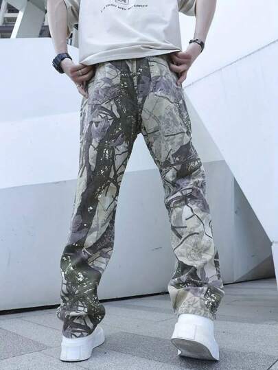 Jean à rabat de poche avec imprimé graphique pour homme