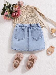 Baby Girl Casual Cute Rabbit Embroidery Light Wash Elastic Waist Denim Shorts - Light Wash - View 2