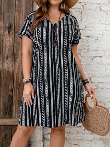EMERY ROSE Summer Striped Plus Size V-Neck Dress, Vacation Daily, Beach Dress Sundress, Holiday Outfits Boho - Black and White - View 1