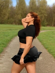 SHEIN SXY Conjunto de 2 piezas talla grande con empalme de malla y PU, sexy para festivales de música