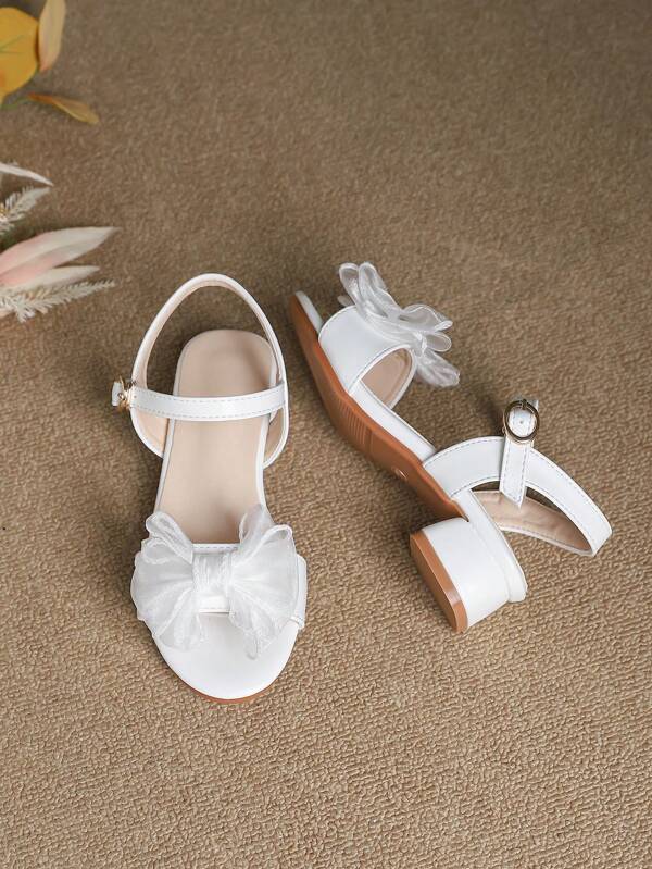 صندل أطفال عالي الكعب جديد الموضة للبنات، صندل روماني بأسلوب الأميرة مزين بفراشة بيضاء و زهرة للشاطئ لفصل الصيف