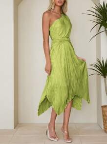 SHEIN Privé Summer Women Pleated Solid Color One Shoulder Sleeveless Waist Twist Asymmetrical Hem Fashion Dress