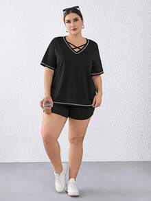 SHEIN Essnce Plus Size Loose Fit V-Neck Cross Front Short Sleeve T-Shirt With Contrast Outer Stitching - Black - View 6