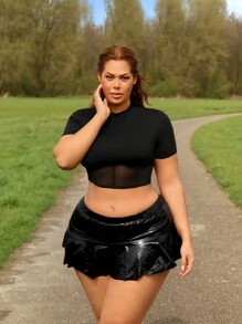 SHEIN SXY Conjunto de 2 piezas talla grande con empalme de malla y PU, sexy para festivales de música