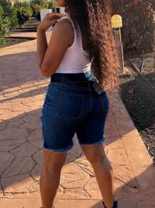 Women's Distressed Denim Shorts - Elastic Waist Ripped Shorts With Drawstring & Raw Hem, Sexy Stretch Mid Thigh Shorts For Women, Mature Chic Destroyed Jean Shorts - Rửa tối - Xem 2