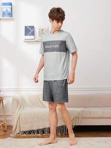 SHEIN Conjunto pijama para adolescentes compuesto por camiseta y shorts de punto con letras impresas, cómodos y casuales para verano - Gris Claro - Ver 6
