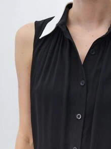 BizChic Women's Sleeveless Loose Flowing Contrast Color Blouse - Black - View 8