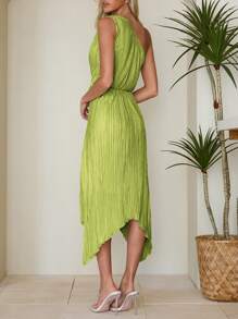 SHEIN Privé Summer Women Pleated Solid Color One Shoulder Sleeveless Waist Twist Asymmetrical Hem Fashion Dress