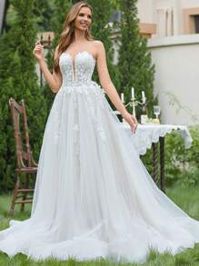Contrast Embroidery Mesh Tube Wedding Dress Elegant Bridal Dress, Bride