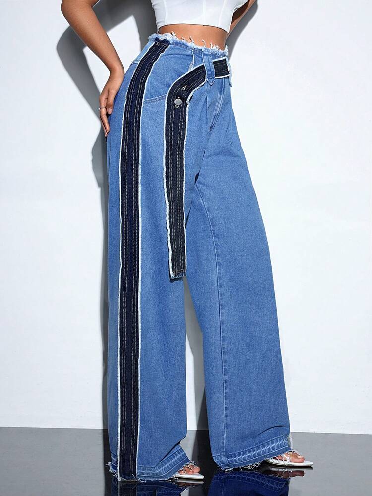 Zipper Fly Jeans With Pockets And Fringed Edges