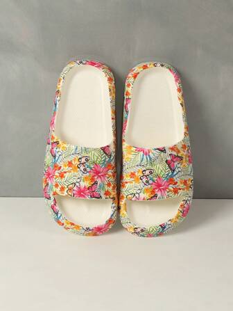 2024 New Model Women Slippers Summer Fashionable Outdoor Beach Slipper Platform Thick Bottom Men Women Unisex Slippers