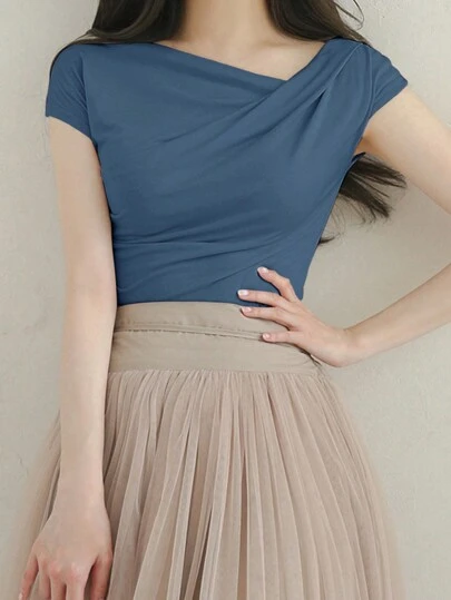 DAZY Ladies Solid Color Pleated Slim Fit Short Sleeve T-Shirt For Spring/Summer