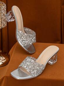 加大尺寸寬落水晶鞋跟玻璃鑲嵌銀色高跟涼鞋