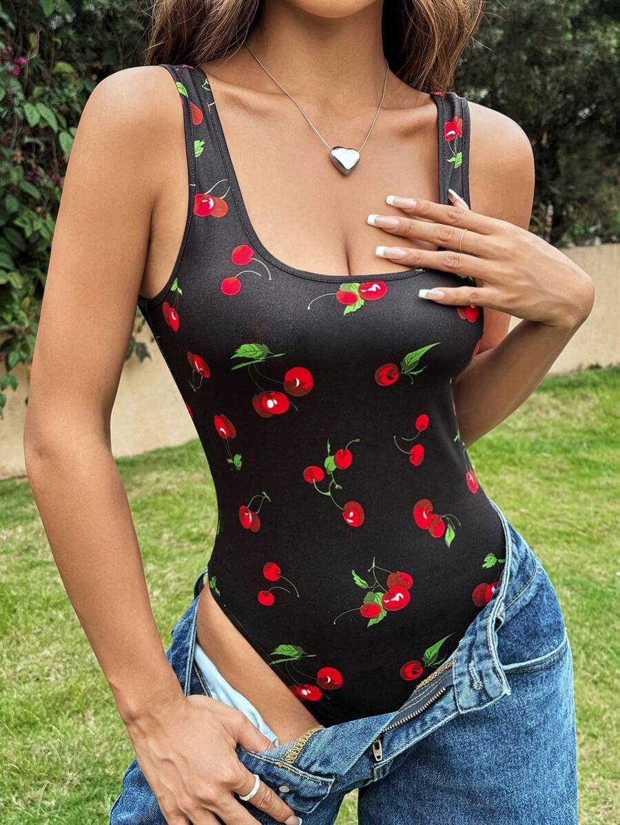 SHEIN EZwear 夏季休閒櫻桃印花針織低背背心裹身衣