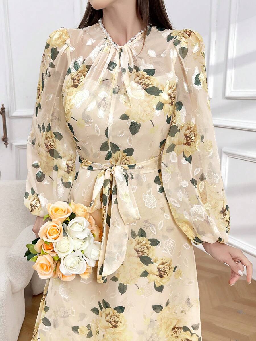 Modelyn 女士綁帶式摺紋燈籠袖阿拉伯假日連衣裙 - 杏色 - 查看 1