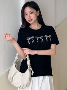 DAZY Women Loose-Fit Round Neck T-Shirt With Bow Detail Print And Bow Decoration Cute Tops