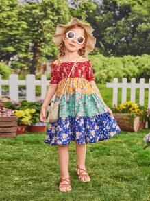 SHEIN Niedliches, schulterfreies, kurzärmliges Patchwork-Kleid mit Blumendruck für Kleine Mädchen im Urlaub für Frühling/Sommer