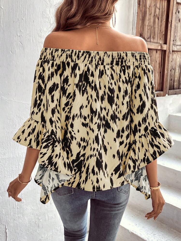 Women Fashionable Asymmetrical Sleeve Printed Off Shoulder Shirt Fall Cloth For Women