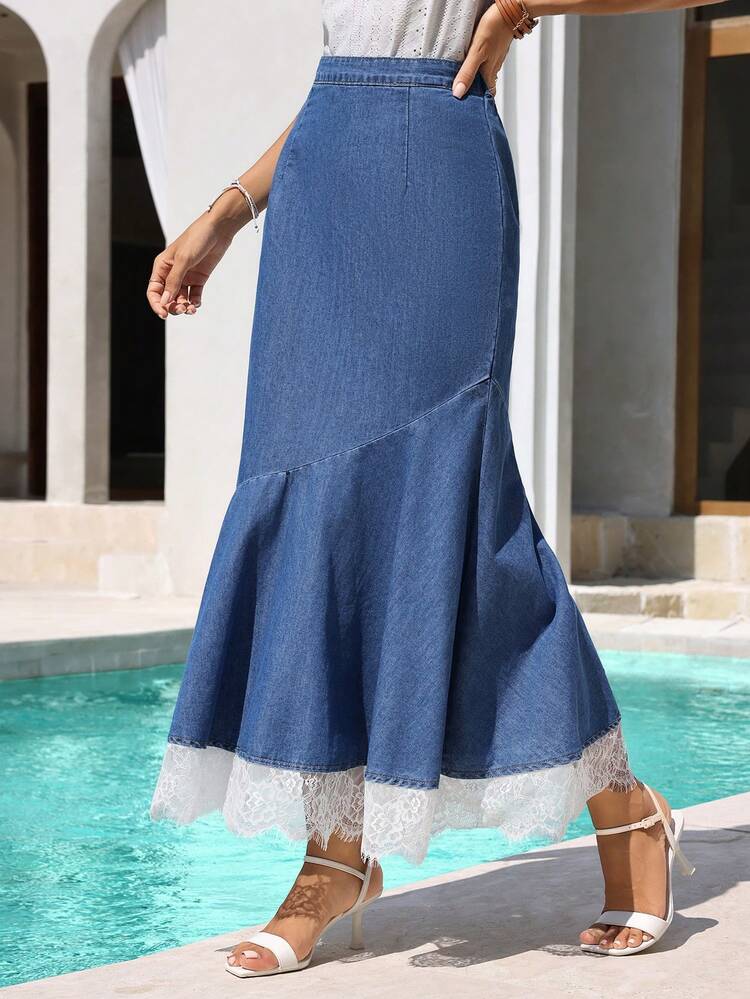 Ladies' Blue Denim Skirt With Ruffle Lace Border, Patchwork Design, Ideal For Beach Vacation And Leisure Activities