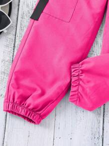 SHEIN Tween Girl Solid Tank Top & Chain Detail Flap Pocket Cargo Pants - Multicolor - View 4