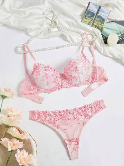 Esselle Pieces Romantic Roze Women Underwire BH Slipje Set, Verleidelijke Lingerie view 3