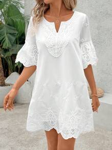 EMERY ROSE 女士夏季純色凹口V領蕾絲拼接波浪袖直筒優雅連衣裙 - 白色 - 查看 1