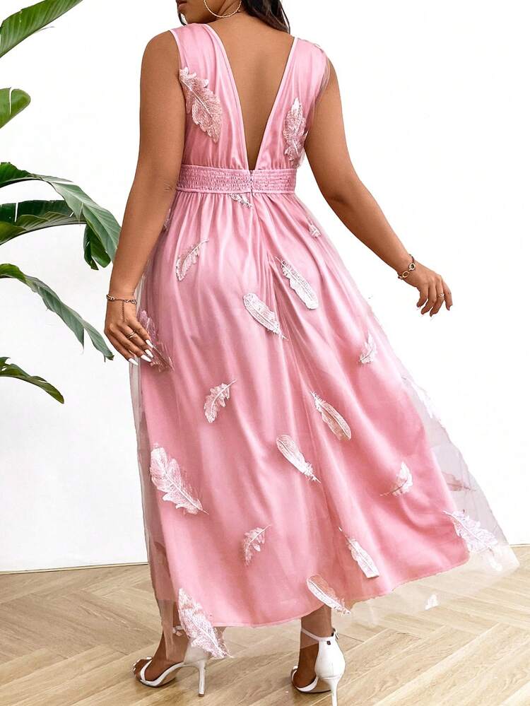Fashionable Plus Size Deep V-Neck Double Layer Design Party Dress With Random Print For Evening Gathering