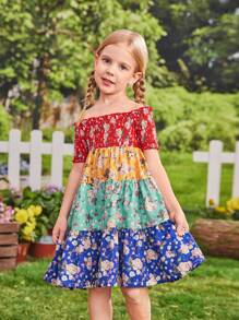 SHEIN Niedliches, schulterfreies, kurzärmliges Patchwork-Kleid mit Blumendruck für Kleine Mädchen im Urlaub für Frühling/Sommer