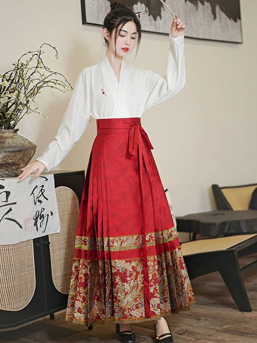 Improved New Chinese-Style Red Horse-Face Skirt For Women With Ming Dynasty Style Knots - Red - View 1