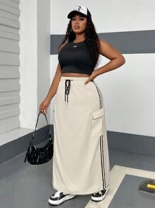 SHEIN EZwear Plus Size Women Drawstring Waist Side Stripe Utility Pocket Long Casual Skirt