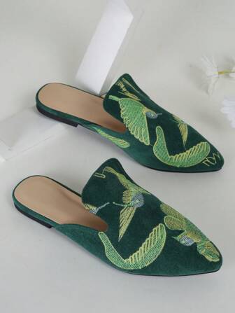 Fall/Winter Fashionable 3D Phoenix Embroidered Pointed Toe Women Flat Shoes,Mule