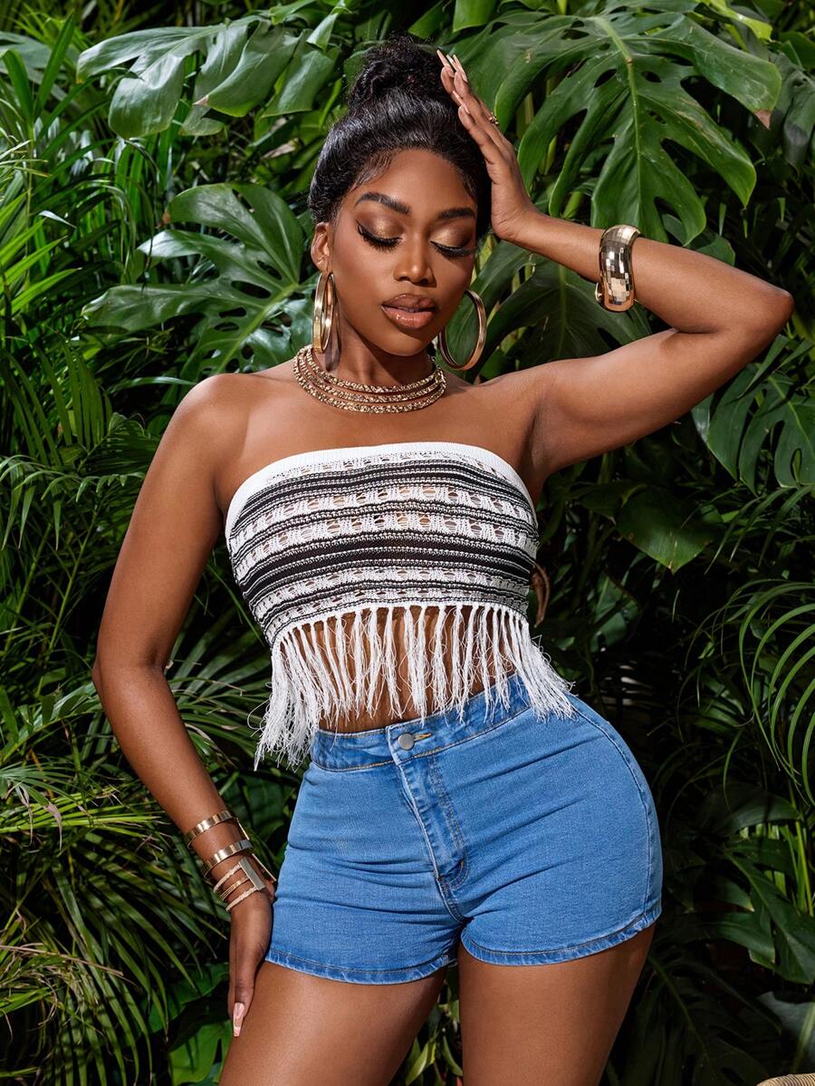Zolique 女士度假休閒條紋中空針織上衣，配流蘇邊緣和色彩對比 - 黑與白 - 查看 1